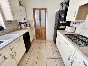 Kitchen- click for photo gallery